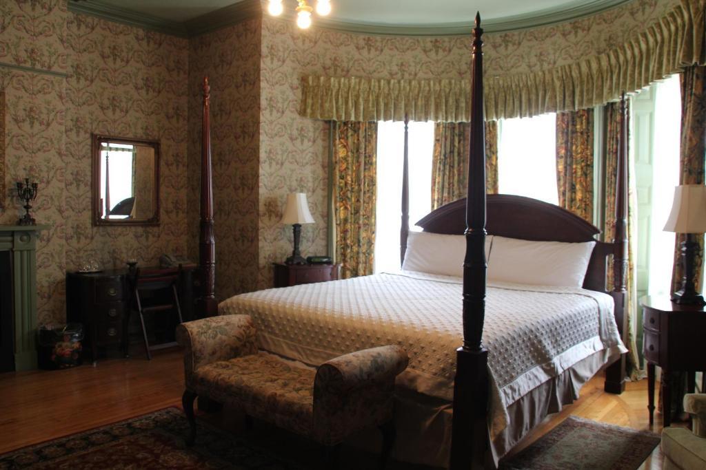 Fairholm Boutique Inns Charlottetown Oda fotoğraf